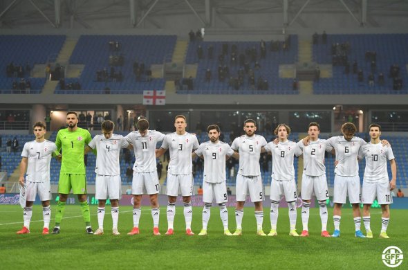 „ახალგაზრდა ლომების“ უხერხული საღამო ბათუმში... „ახალგაზრდა ლომების“ უხერხული საღამო ბათუმში...