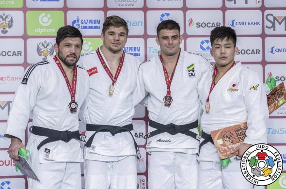 ღვინიაშვილი დაბრუნდა და ვერცხლი მოიგო - ეკატერინბურგის გრანდ სლემის ბოლო დღე ღვინიაშვილი დაბრუნდა და ვერცხლი მოიგო - ეკატერინბურგის გრანდ სლემის ბოლო დღე