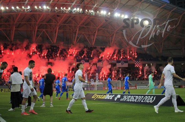 პარადოქსების ქვეყანა - კოვიდის 5000-ზე მეტი შემთხვევის ფონზე, ფეხბურთზე გულშემატკივარი დაუშვეს პარადოქსების ქვეყანა - კოვიდის 5000-ზე მეტი შემთხვევის ფონზე, ფეხბურთზე გულშემატკივარი დაუშვეს