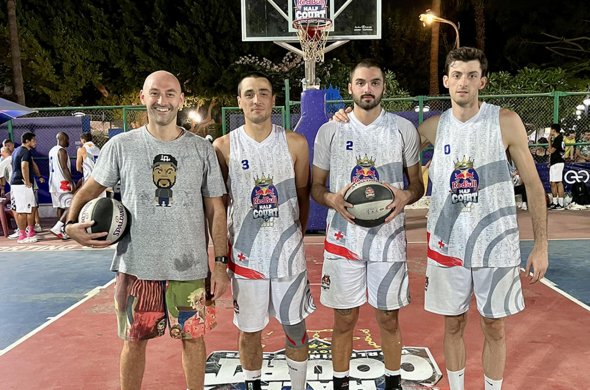 “ბებერმა არწივმა” კაიროში Redbull Half Court-ის მსოფლიო ფინალის მედვედფინალში იასპარეზა “ბებერმა არწივმა” კაიროში Redbull Half Court-ის მსოფლიო ფინალის მედვედფინალში იასპარეზა