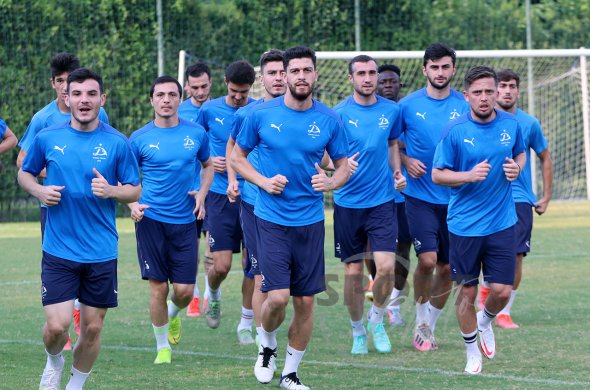 სხირტლაძე დაბრუნდა, ჯანოც გუნდთან ერთად ვარჯიშობს სხირტლაძე დაბრუნდა, ჯანოც გუნდთან ერთად ვარჯიშობს