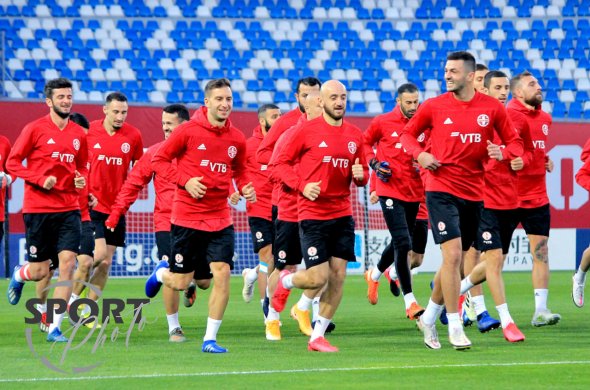 ერთი დებიუტანტით ნოემბრის „ფანჯარაში“ ერთი დებიუტანტით ნოემბრის „ფანჯარაში“