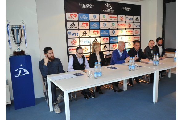 „ალკმაარი“, „დინამო კიევი“ და ... „ალკმაარი“, „დინამო კიევი“ და ...