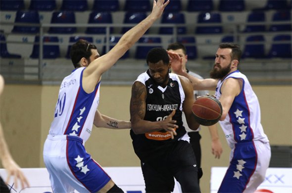 ოლიმპიურ სასახლეში ზურაბ საკანდელიძისა და მიხეილ ქორქიას მემორიალის რიგით XVII გათამაშება დაიწყო ოლიმპიურ სასახლეში ზურაბ საკანდელიძისა და მიხეილ ქორქიას მემორიალის რიგით XVII გათამაშება დაიწყო