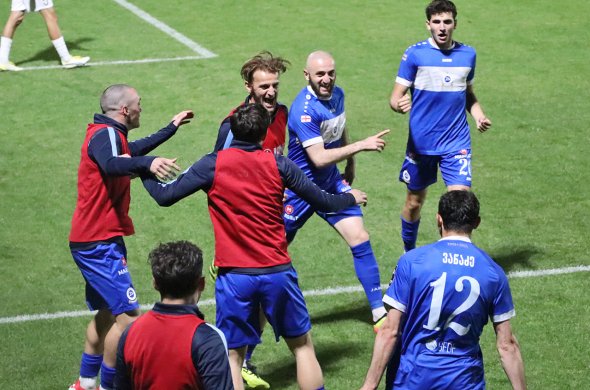 ლიდერი უცვლელი, თუმცა, ქვევით მცირედი გადაადგილება მოხდა ლიდერი უცვლელი, თუმცა, ქვევით მცირედი გადაადგილება მოხდა